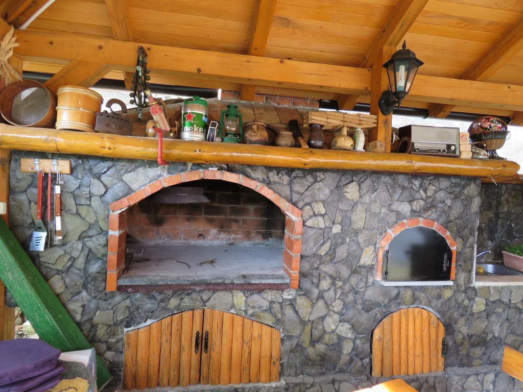Villa Artemida Kulen Vakuf Exterior foto