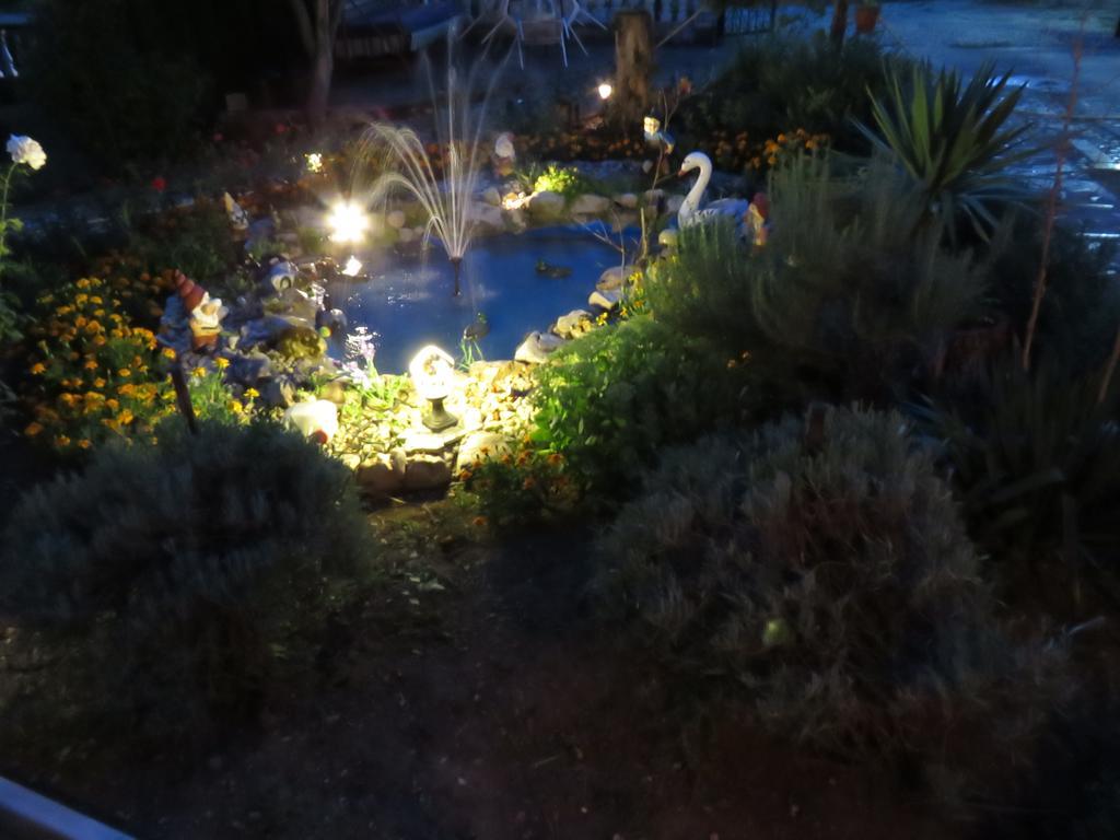 Villa Artemida Kulen Vakuf Exterior foto